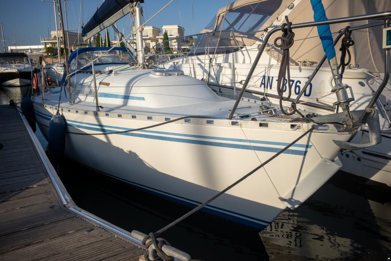 MG Yachts CONTESSA 27
