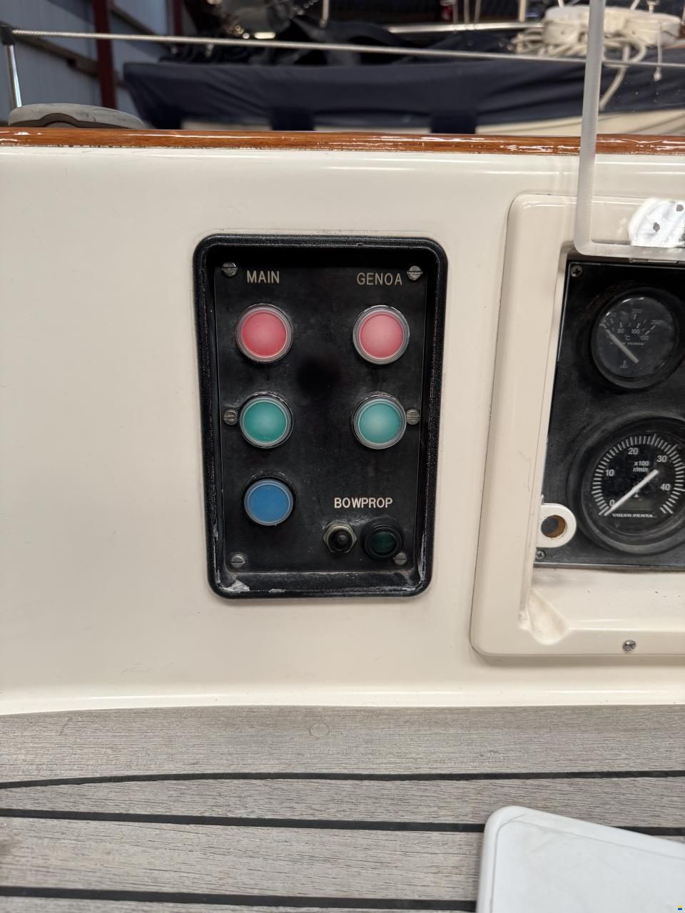 Hallberg-Rassy 42F MKII