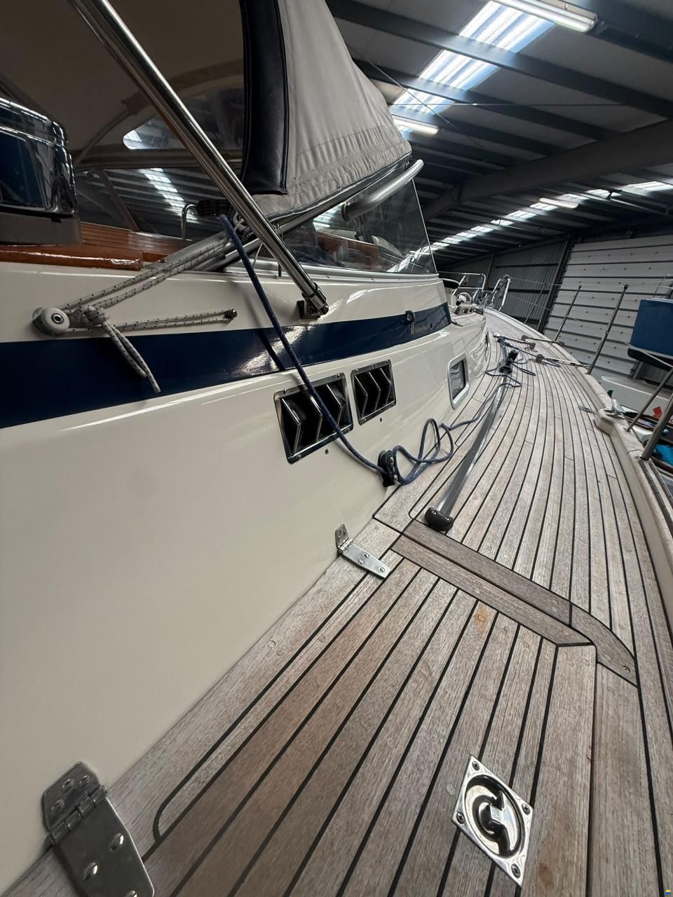 Hallberg-Rassy 42F MKII