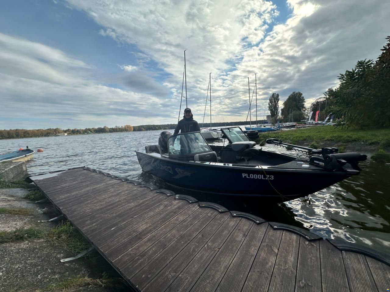 Lund 1775 Crossover XS