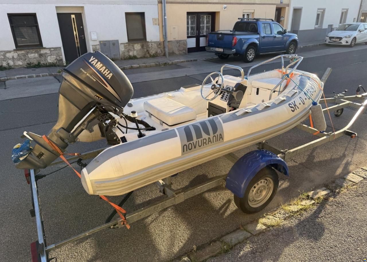 Novurania 335 DL