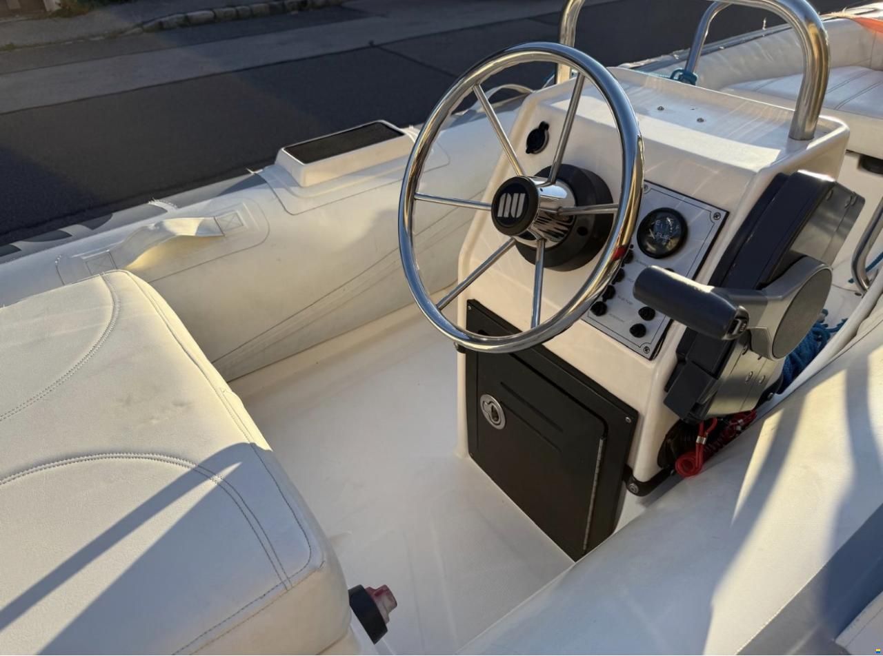 Novurania 335 DL