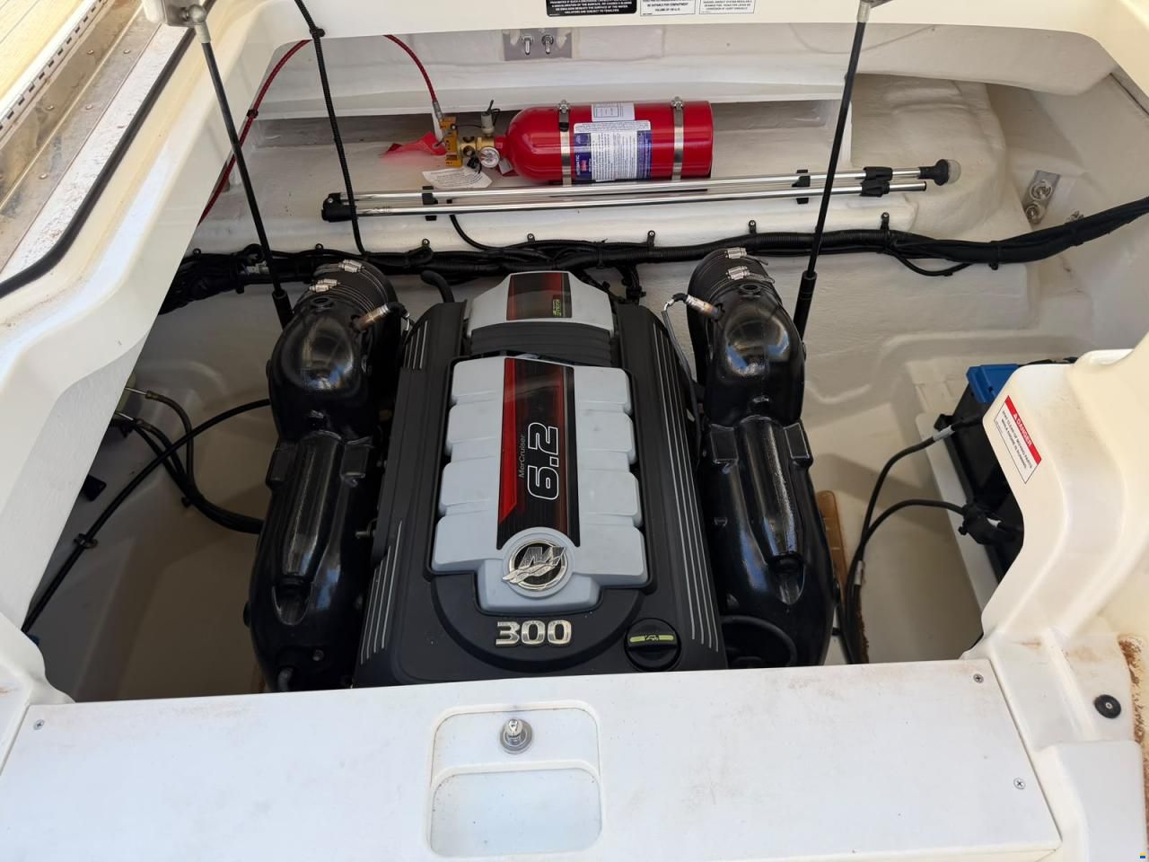 Sea Ray SLX 250