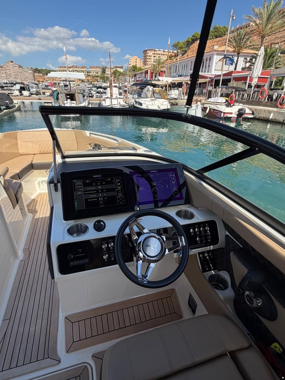 Sea Ray SLX 250