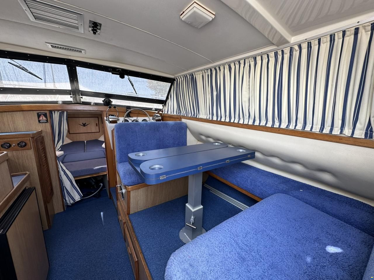 Bertram 28 Fly
