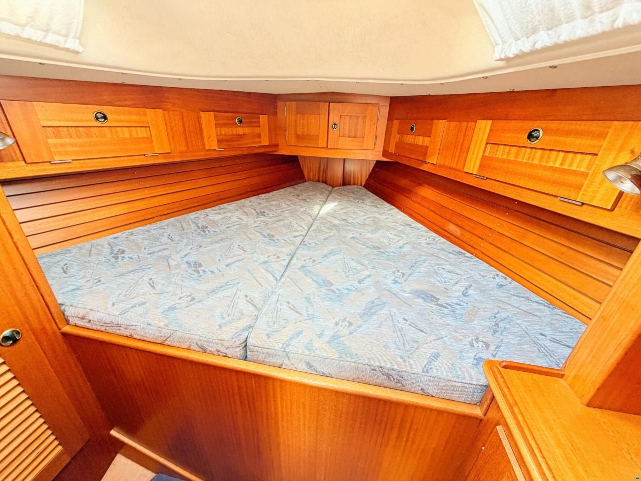 Hallberg-Rassy 34