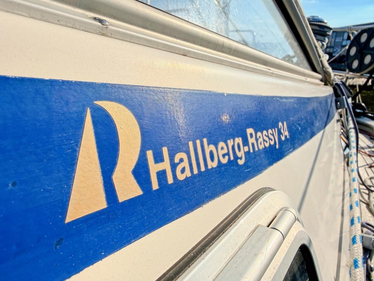 Hallberg-Rassy 34