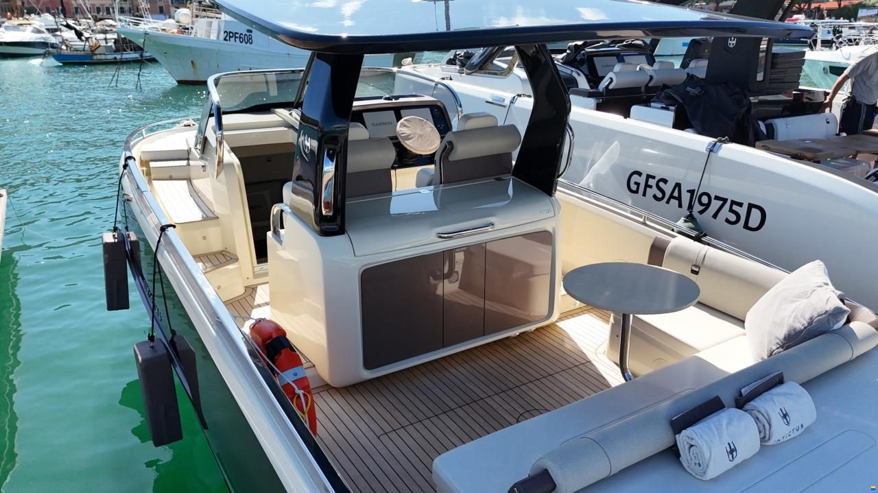 Invictus GT320