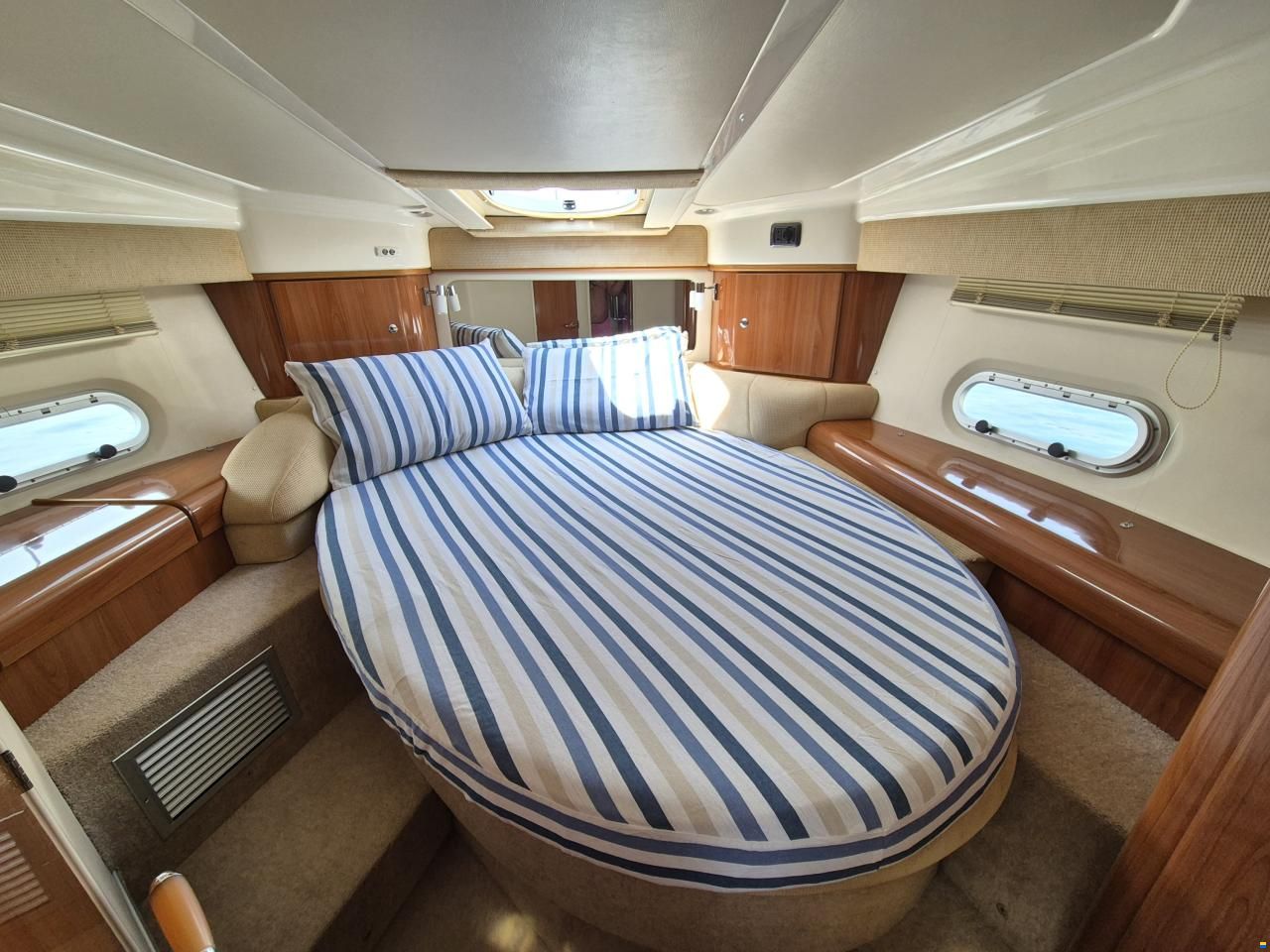 Sealine S34