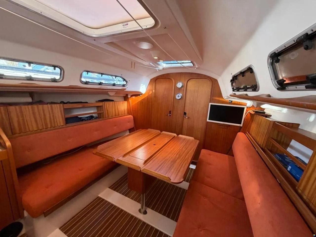 X-Yachts X-35