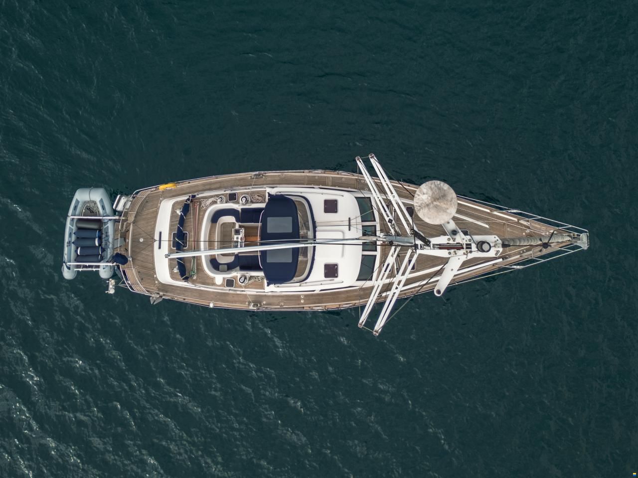 Discovery Yachts 55