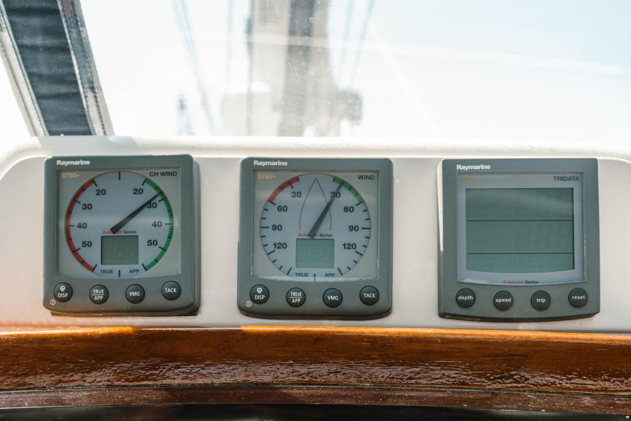 Discovery Yachts 55