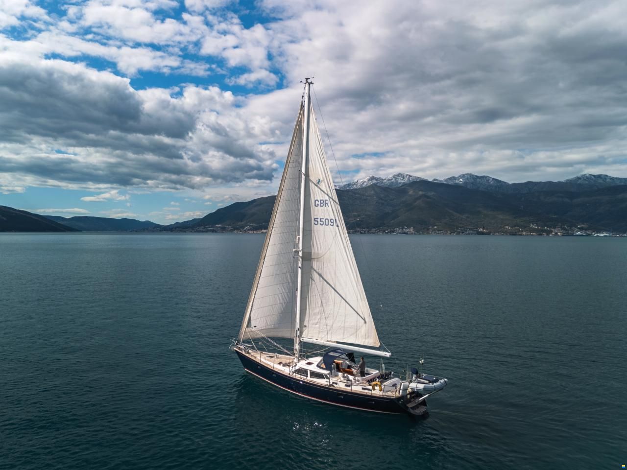 Discovery Yachts 55