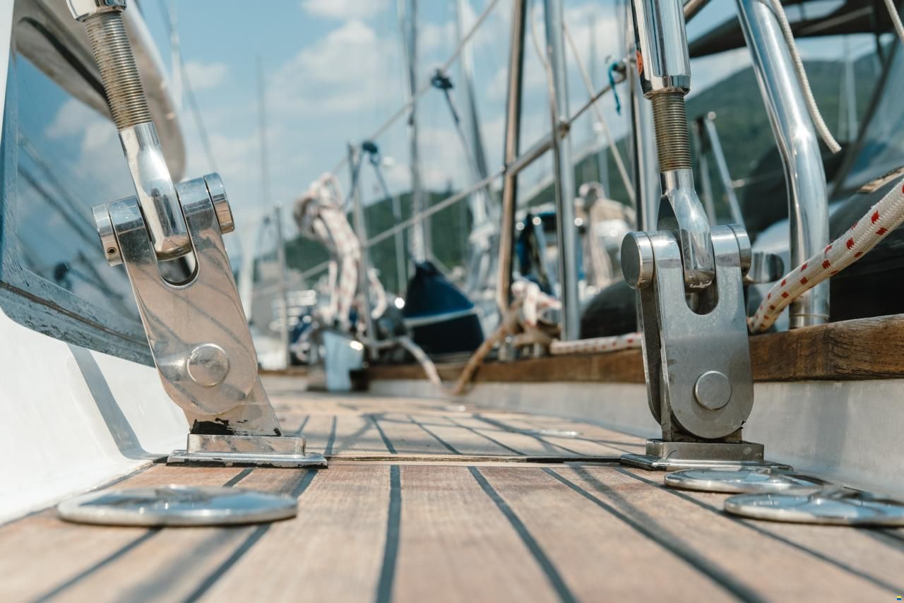Discovery Yachts 55