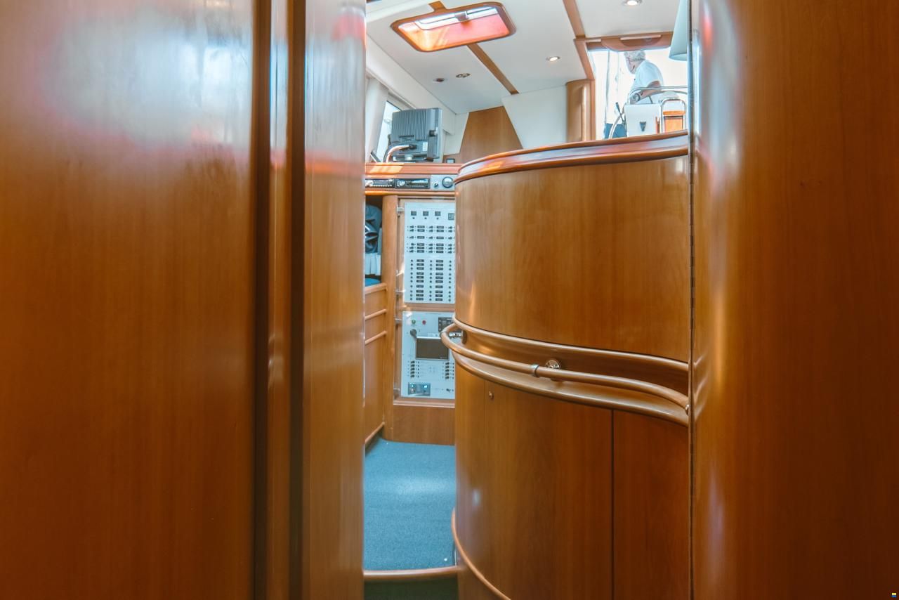 Discovery Yachts 55