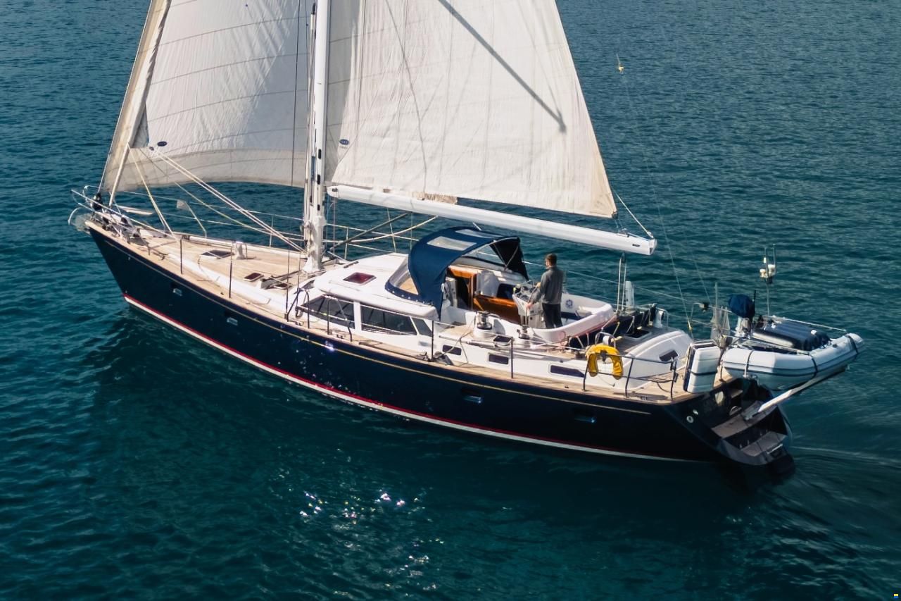 Discovery Yachts 55