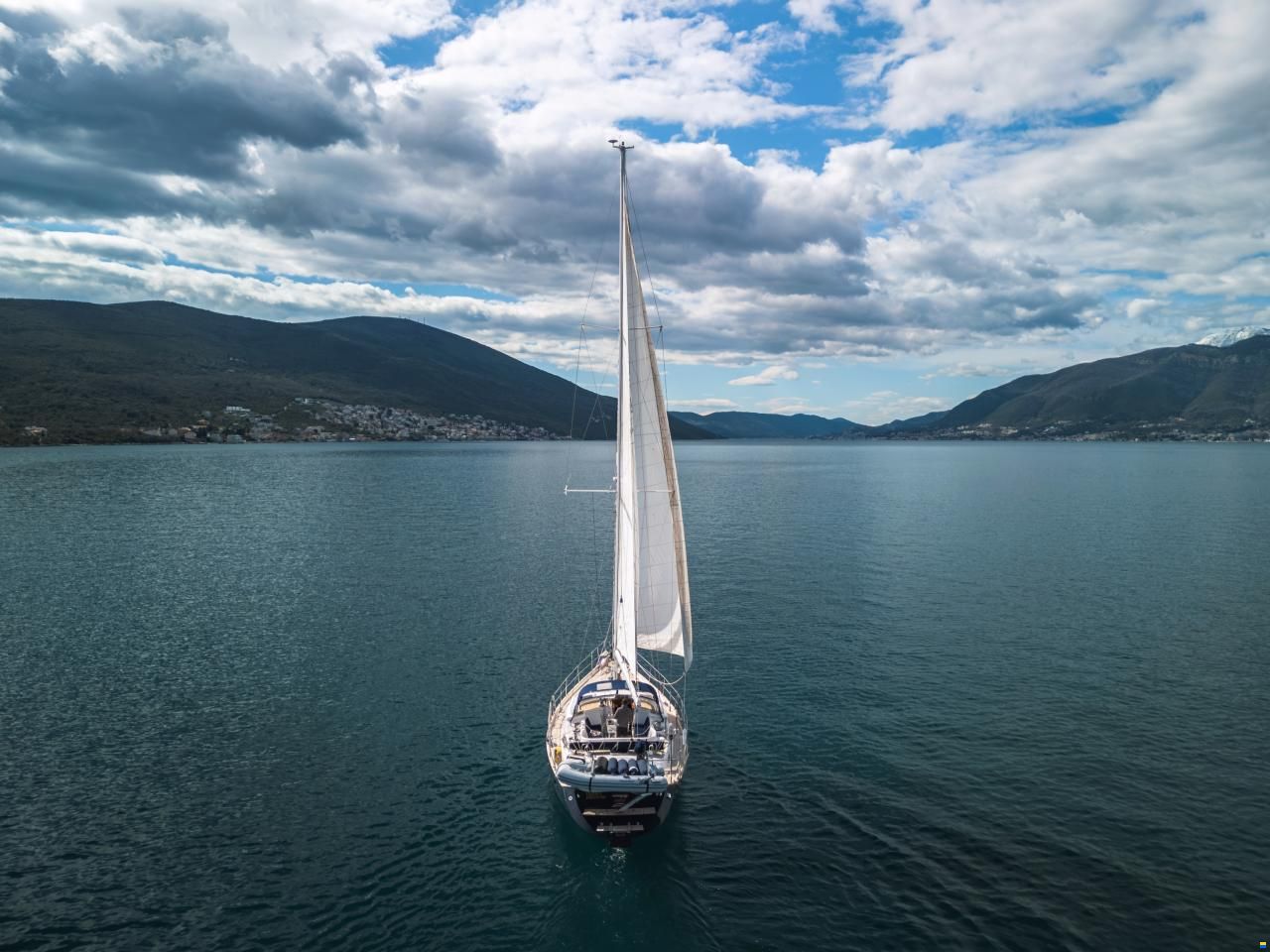 Discovery Yachts 55