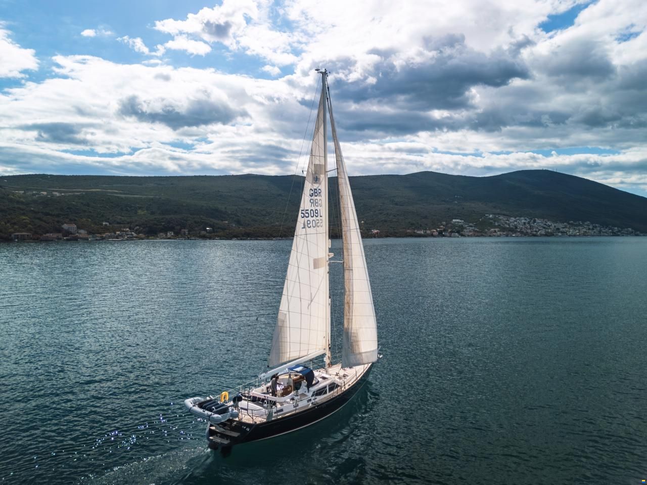 Discovery Yachts 55