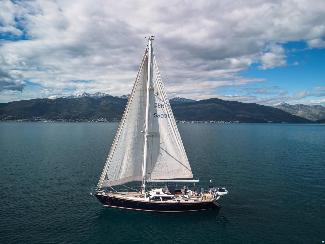 Discovery Yachts 55