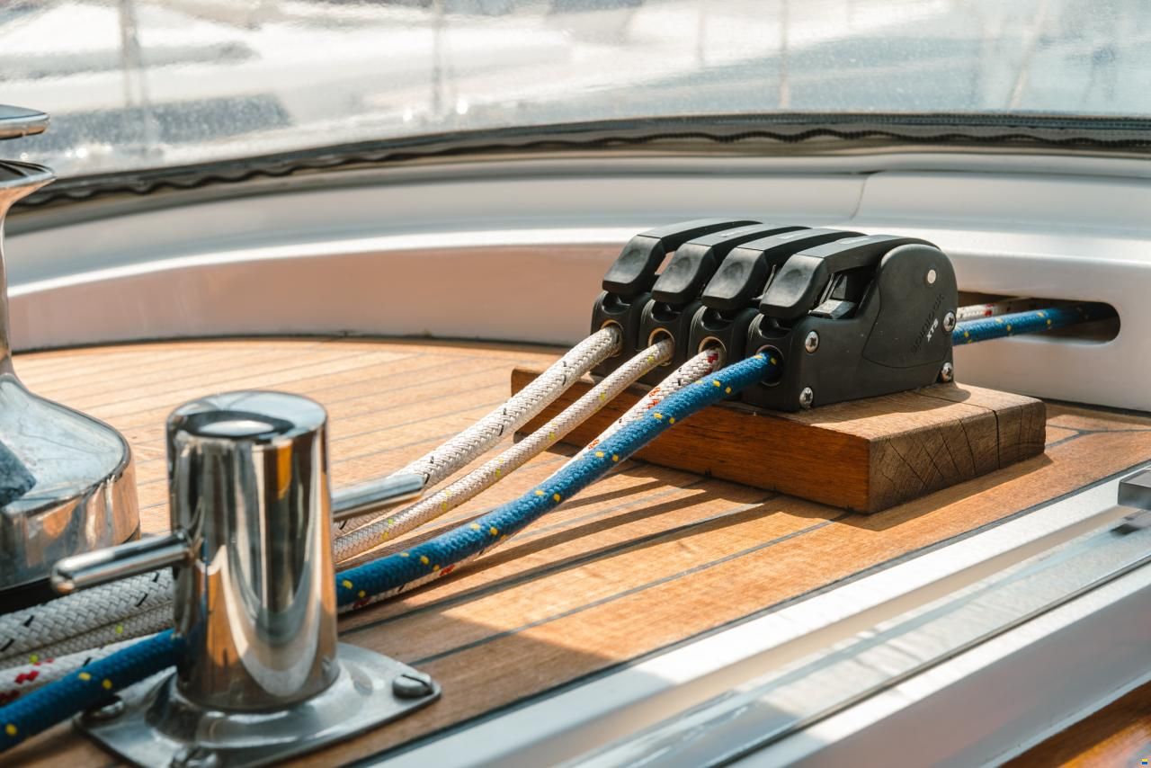 Discovery Yachts 55