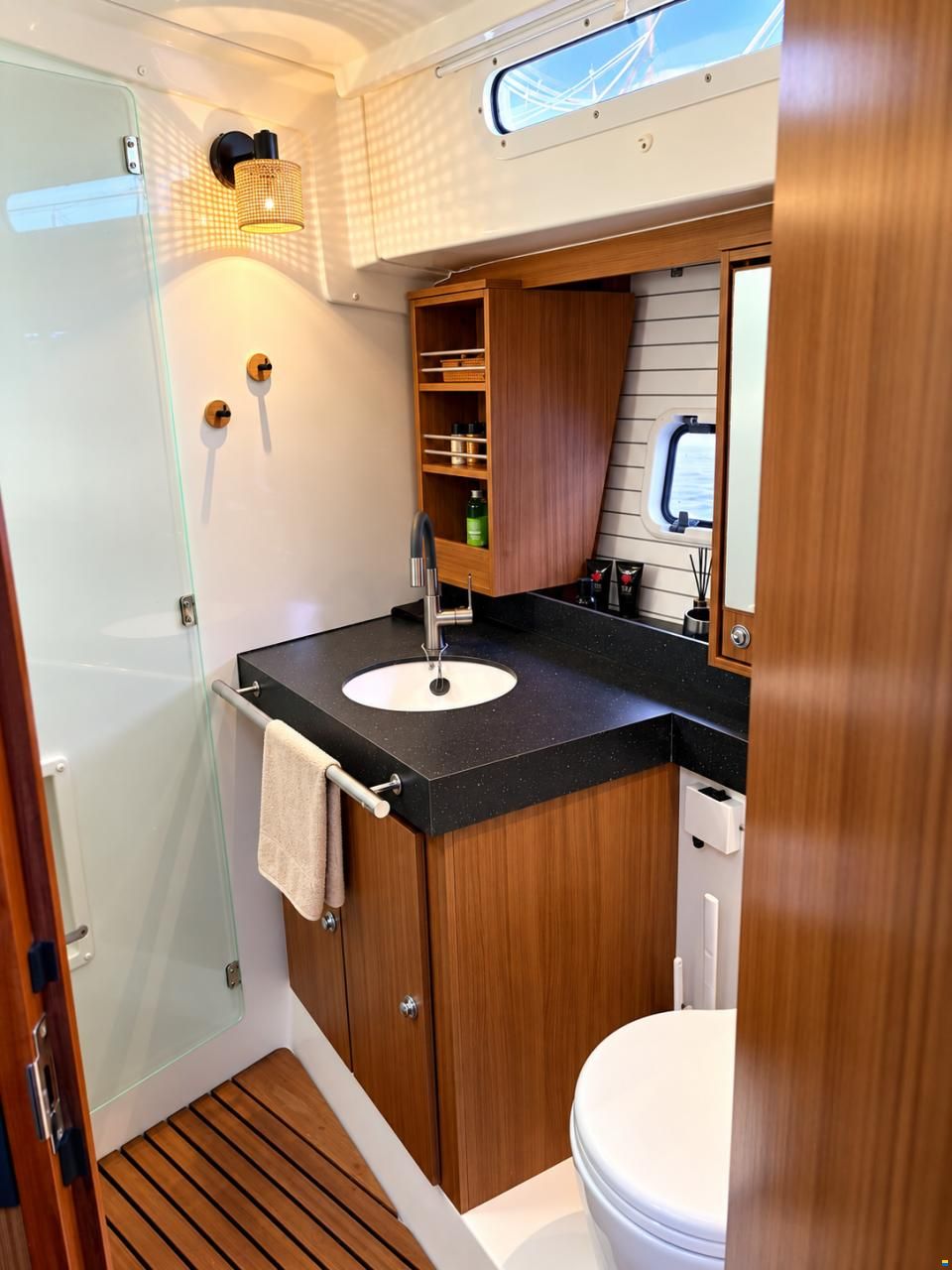 Bavaria Deep Blue 46