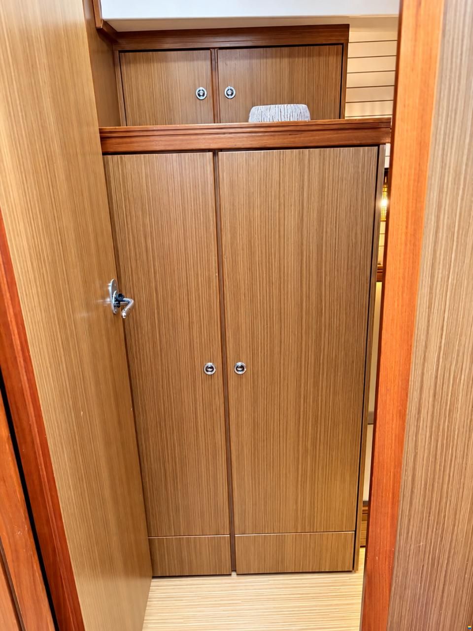 Bavaria Deep Blue 46