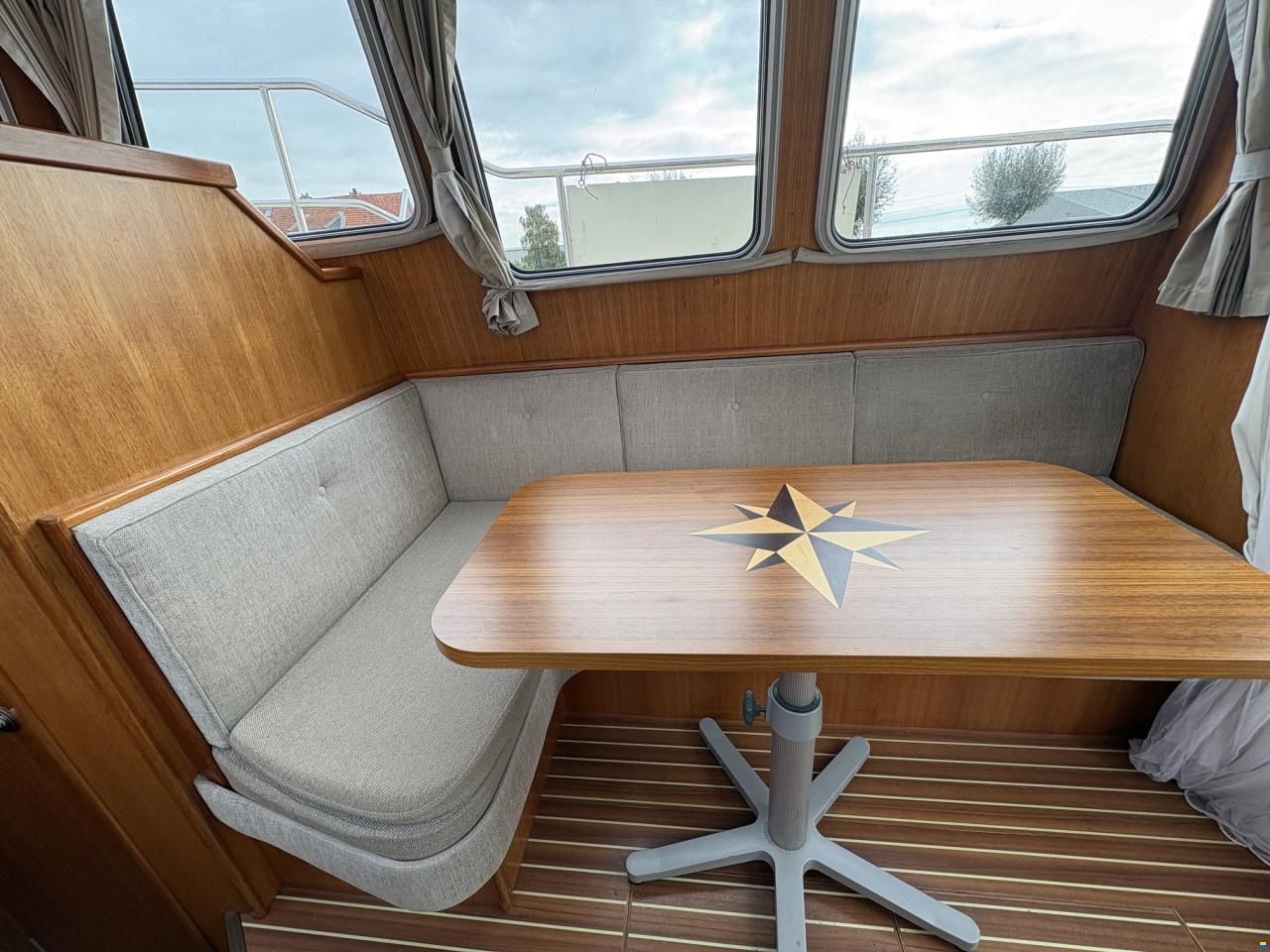 Kent 28 -Cantia 28 Cabin Cruiser