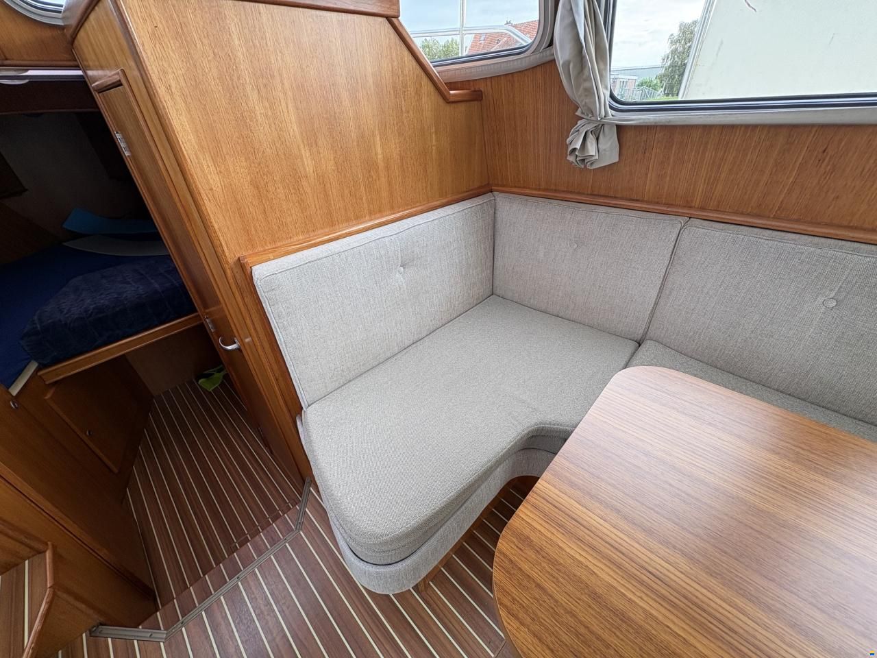 Kent 28 -Cantia 28 Cabin Cruiser