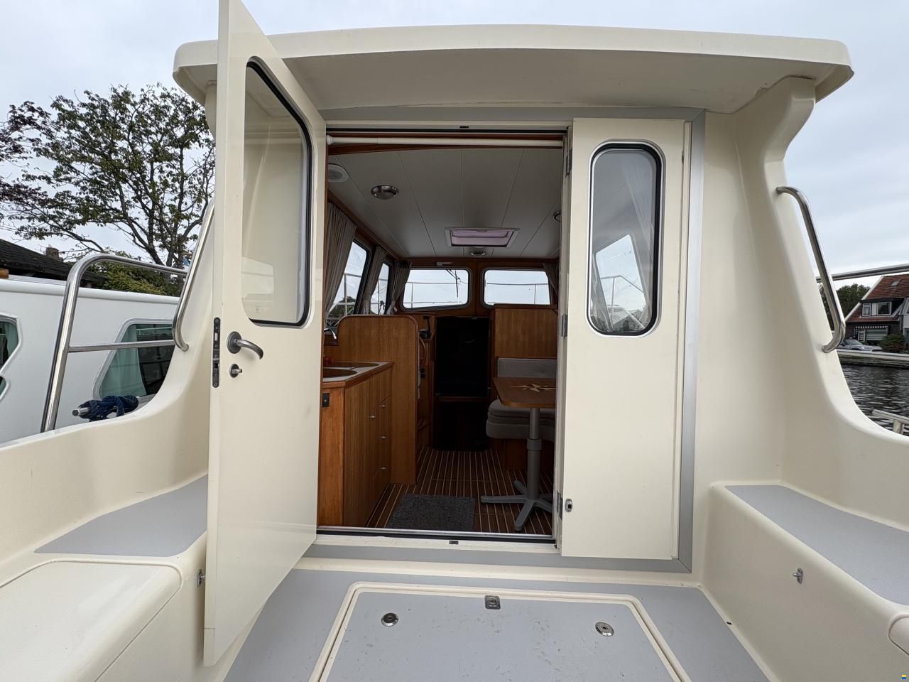 Kent 28 -Cantia 28 Cabin Cruiser