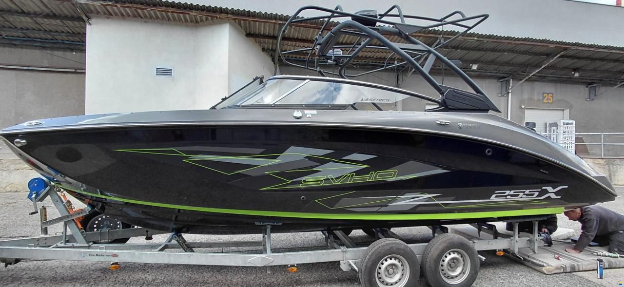Yamaha WaveRunner 255 XE