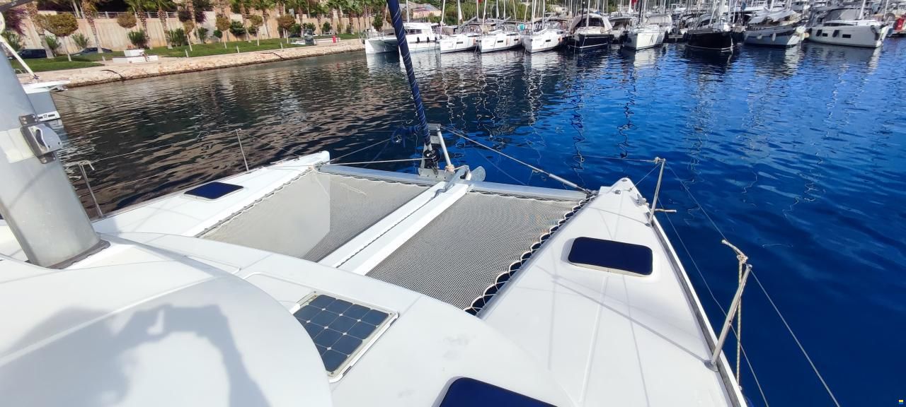 Lagoon 380 S2