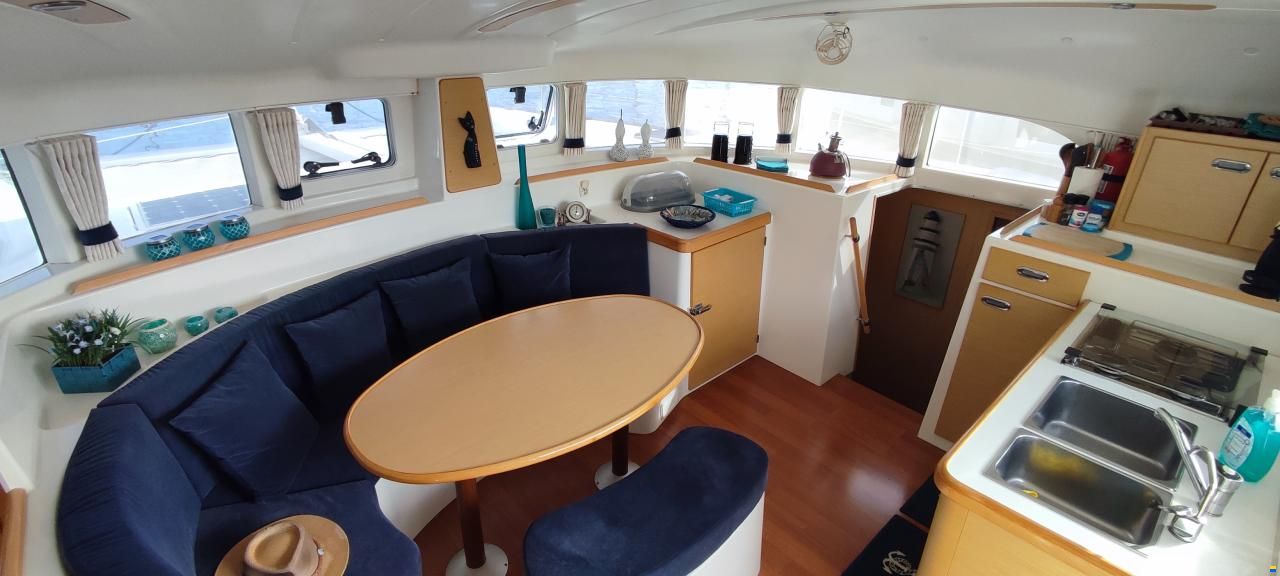 Lagoon 380 S2