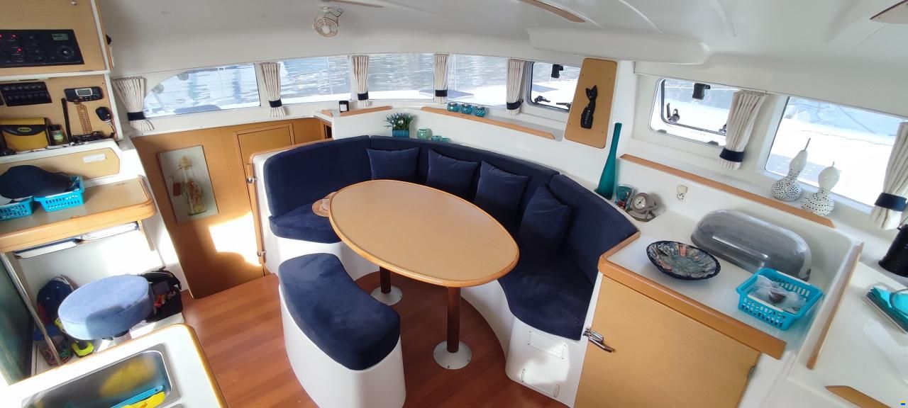 Lagoon 380 S2