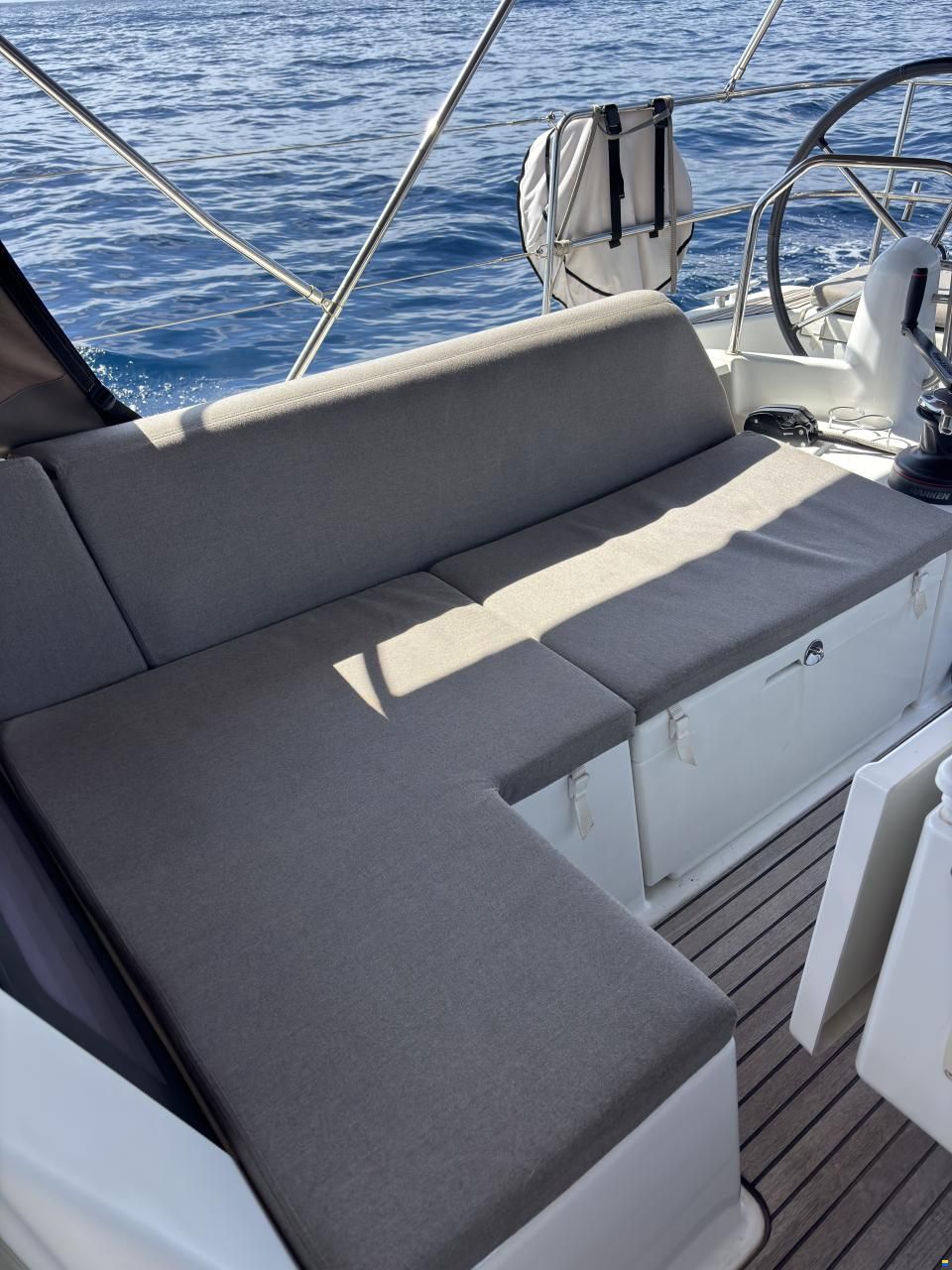 Jeanneau Sun Odyssey 440