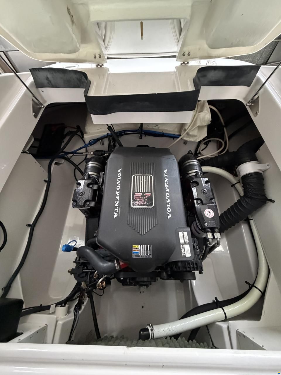 Four Winns 250 Horizon