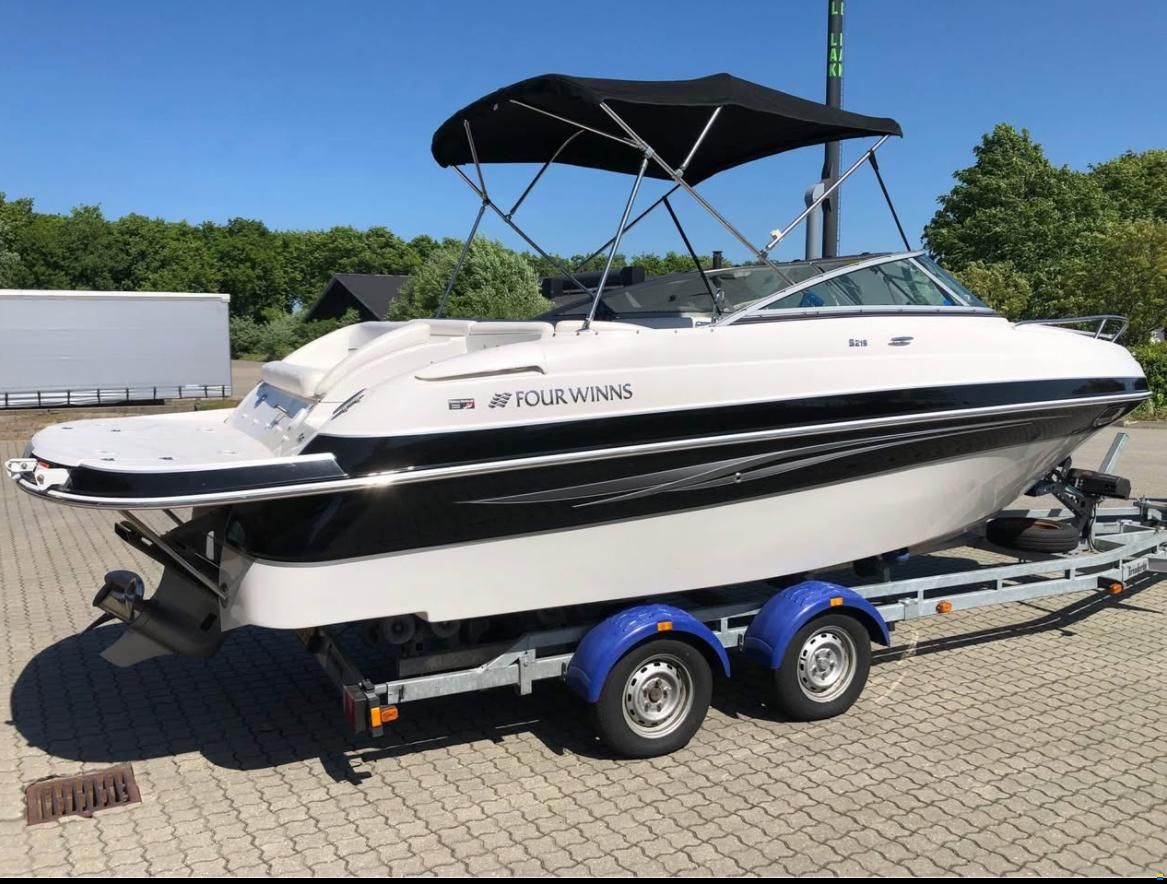 Four Winns 215S