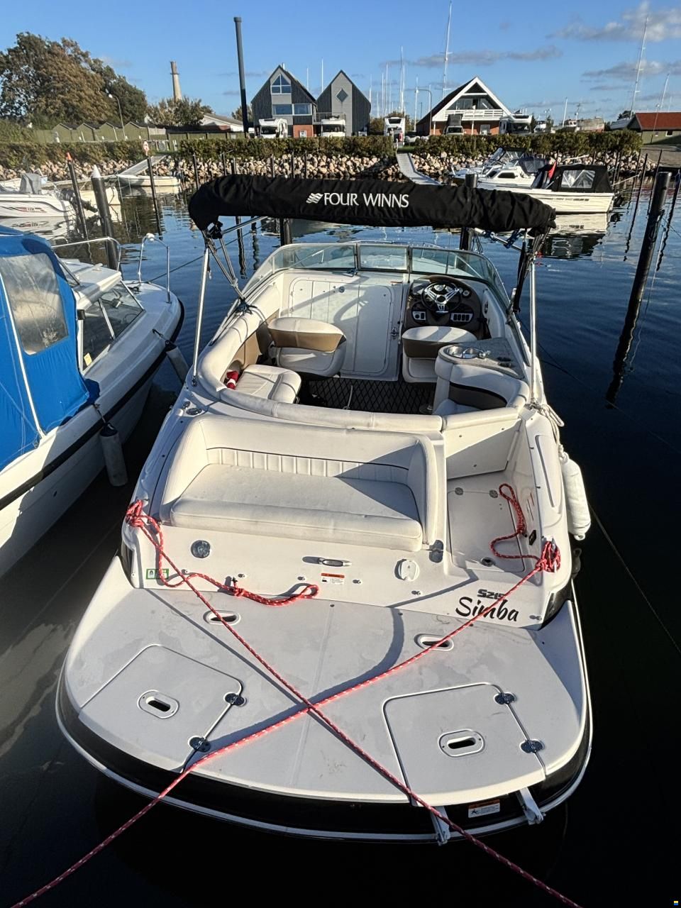 Four Winns 215S