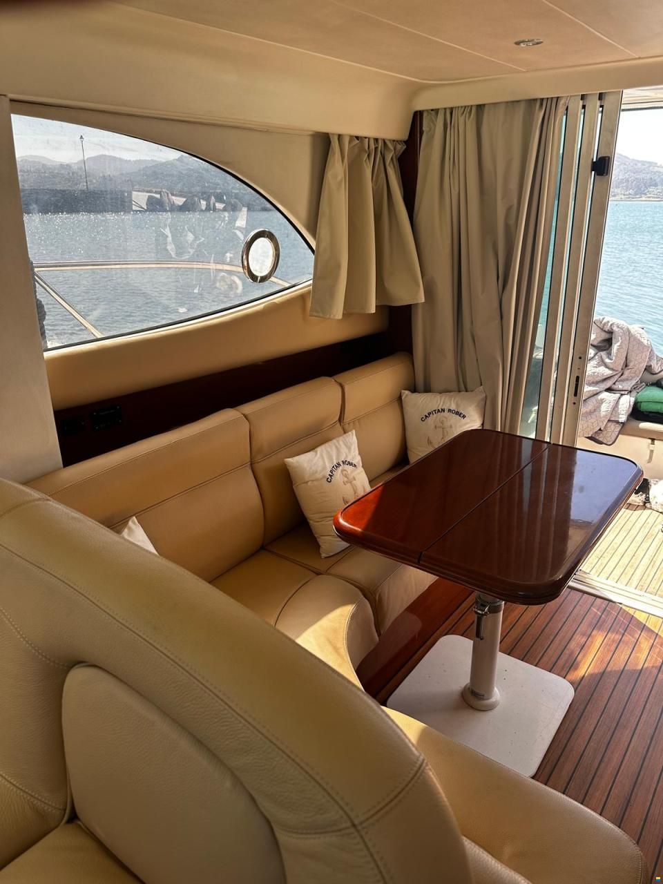 Prestige 36 Fly