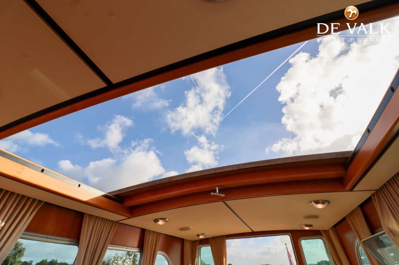 Linssen Grand Sturdy 33.9 Sedan