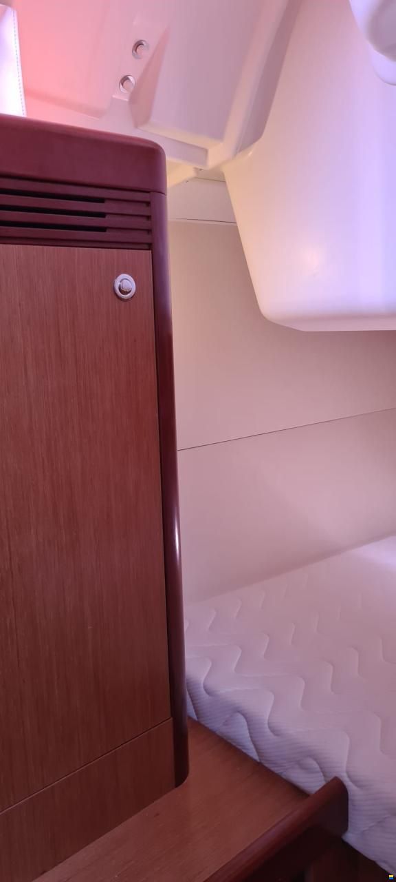 Beneteau Oceanis 37