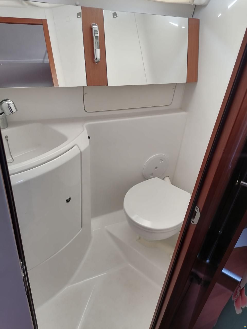 Beneteau Oceanis 37