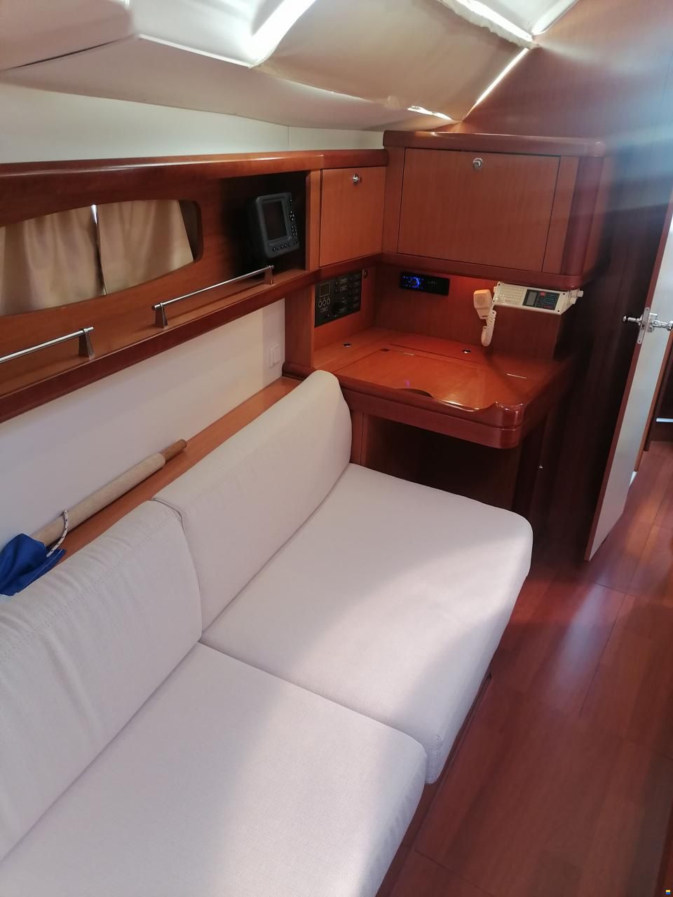 Beneteau Oceanis 37