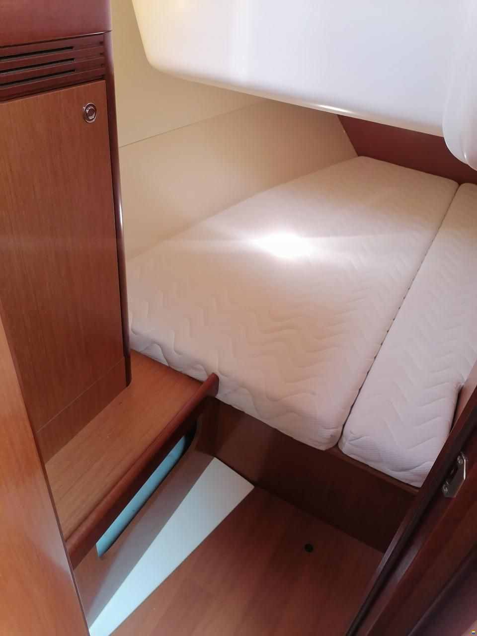 Beneteau Oceanis 37