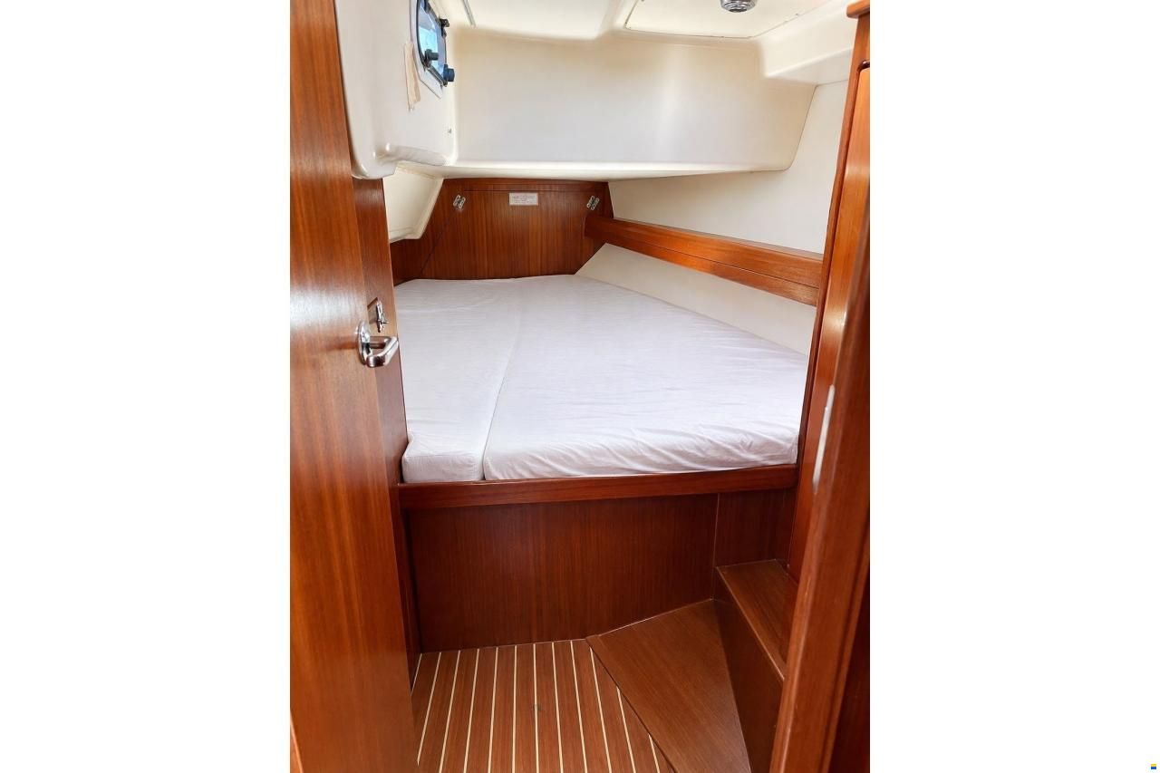 Bavaria 42