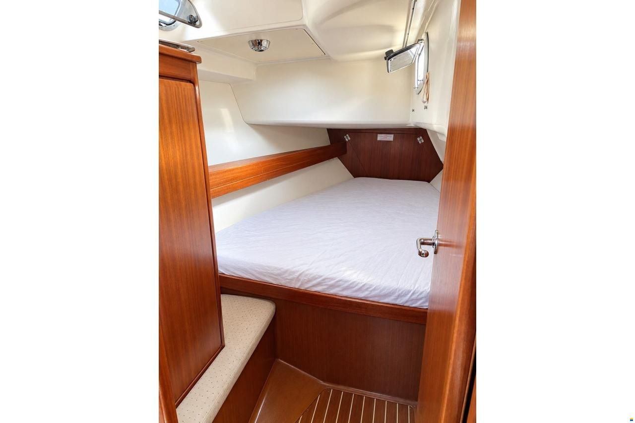 Bavaria 42