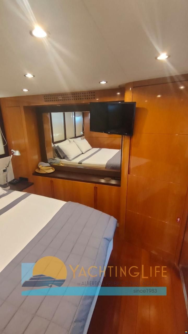 Pershing 56'