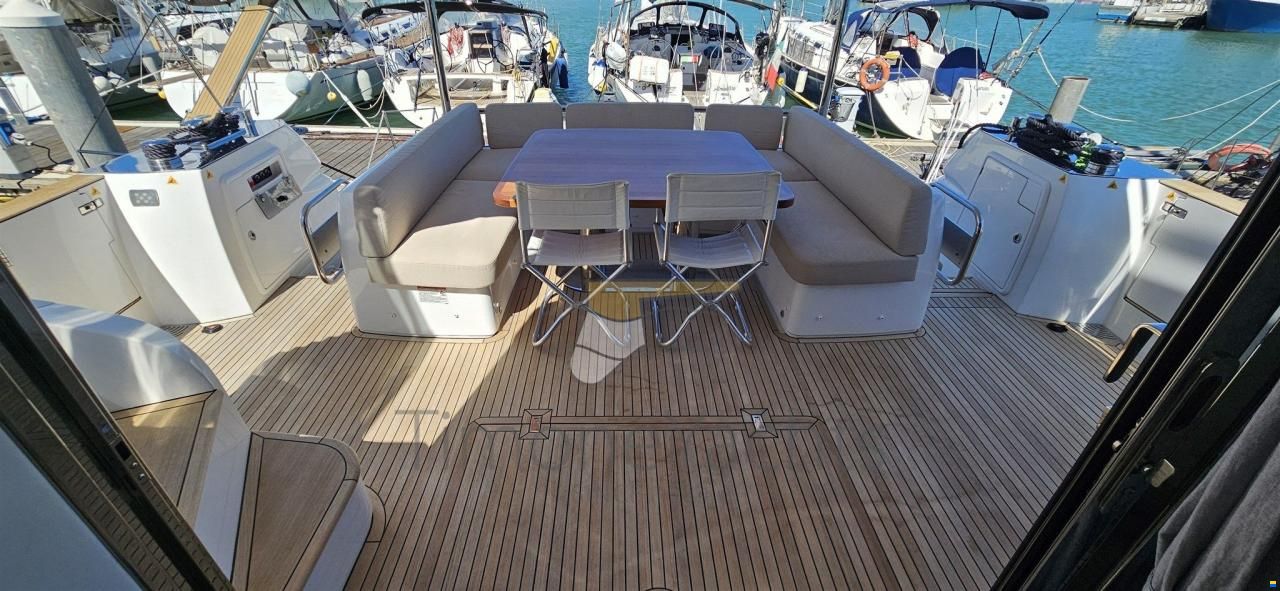 Azimut Magellano 66EVO