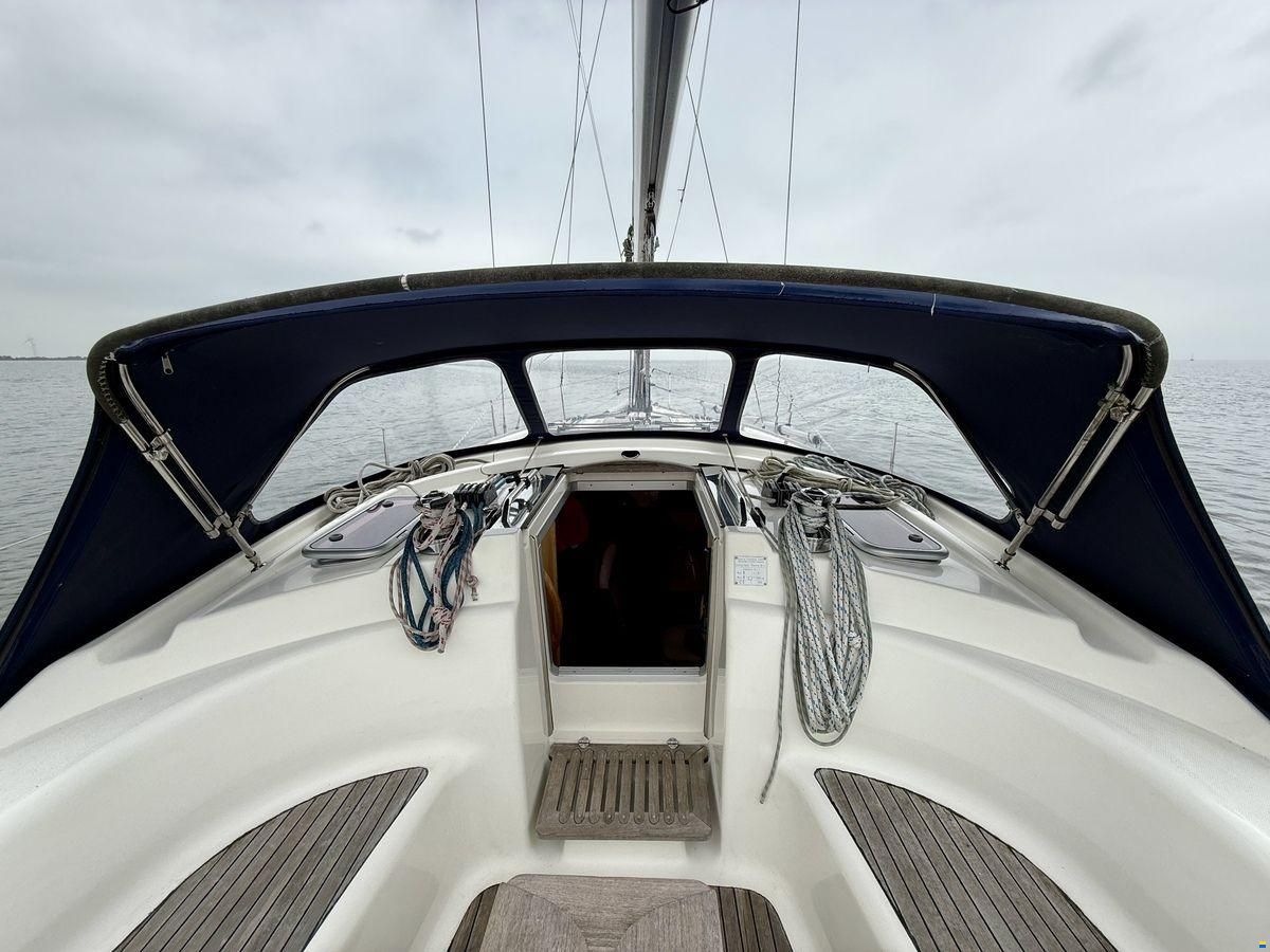 Bavaria 39