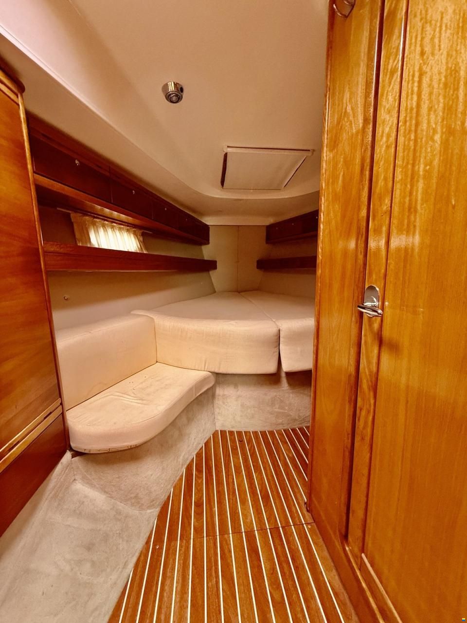 Bavaria 39