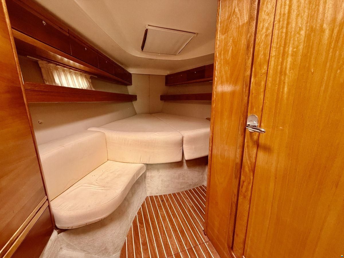Bavaria 39
